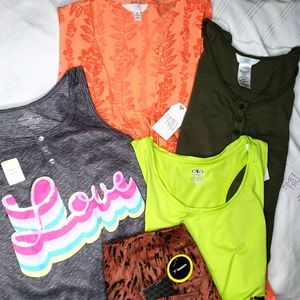 8 NWT Lds size Medium Athletic, Time&Tru and Secret Treasure clothing +free bag